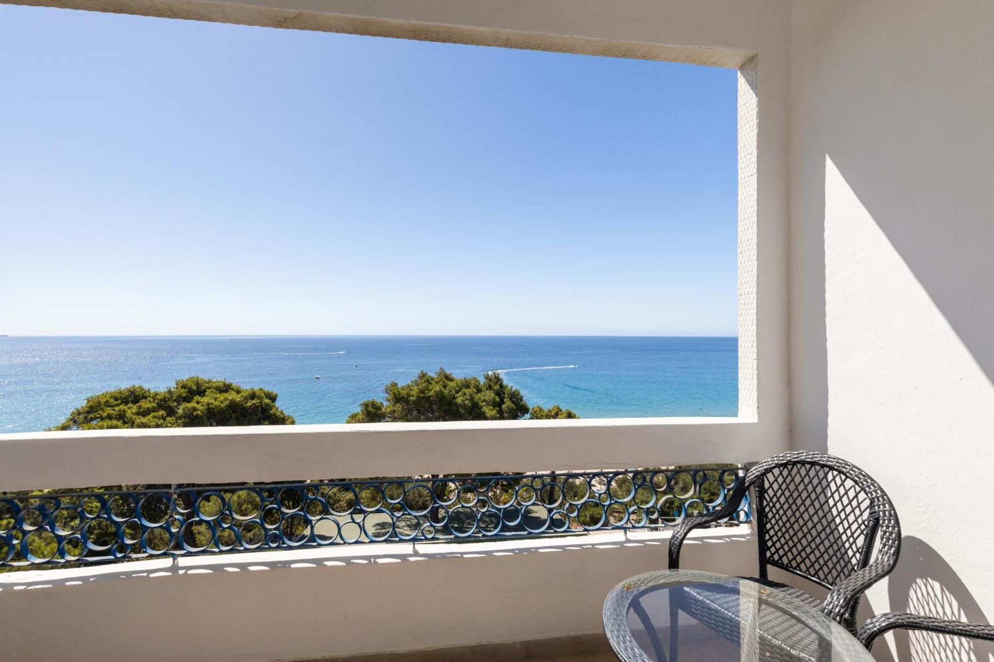 Abamar Hotel 4*